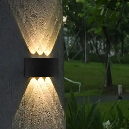 Aplica LED perete, pentru exterior, 6W, lumina calda, 3000k, 750lm, 170x40x80mm, neagra, liniara, metal, IP65 Preț promoțional
